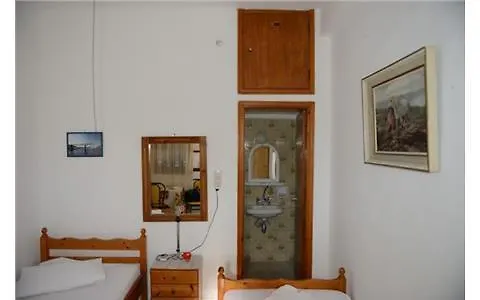 ゲストハウス Iriana Loutrá